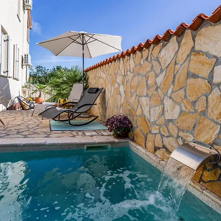 Casa vacanze Stunning In Betiga With Kitchen Barbariga