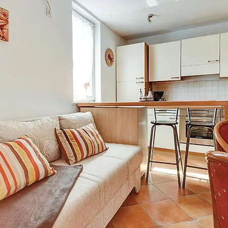 Betiga 02 Holiday home Barbariga
